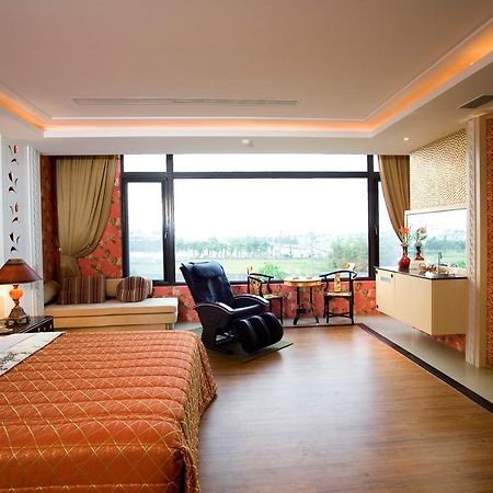 Chateau Motel & Spa Каосюн Екстериор снимка